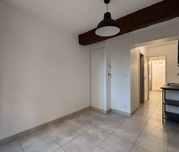 Location Appartement 1 pièce 24m² - Photo 2