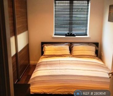 1 bedroom flat to rent - Photo 2