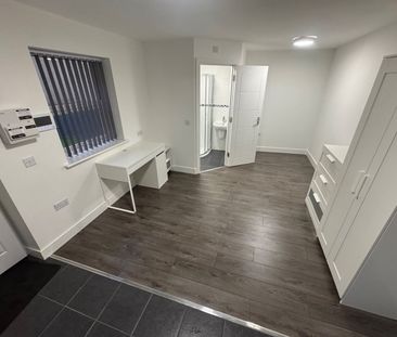 Studio Flat, Annex Studio, L7 - Photo 1