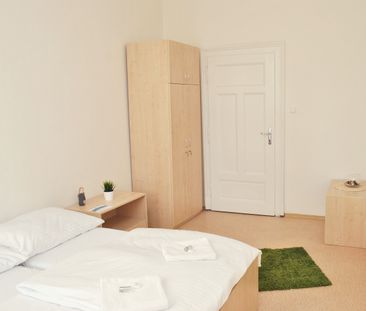 Pronájem bytu 3+1 110 m² - Fotografie 3