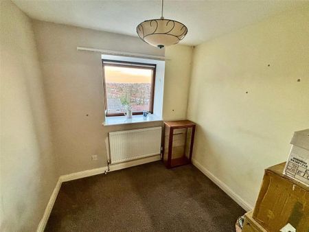 3 bedroom terraced house to rent - Photo 3