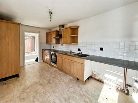 2 bedroom flat to rent - Photo 5