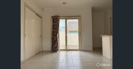 Freshly Painted & Ready to Move In - Photo 5