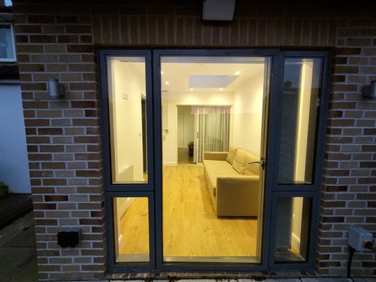 Linkways, Stevenage - Photo 1