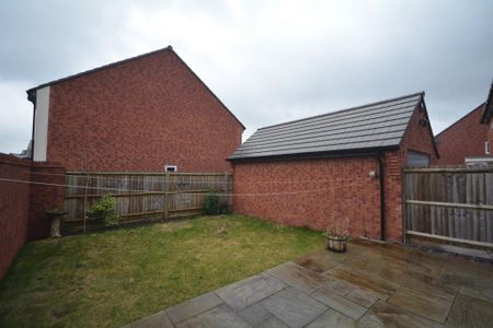 4 bedroom detached house to rent - Photo 2