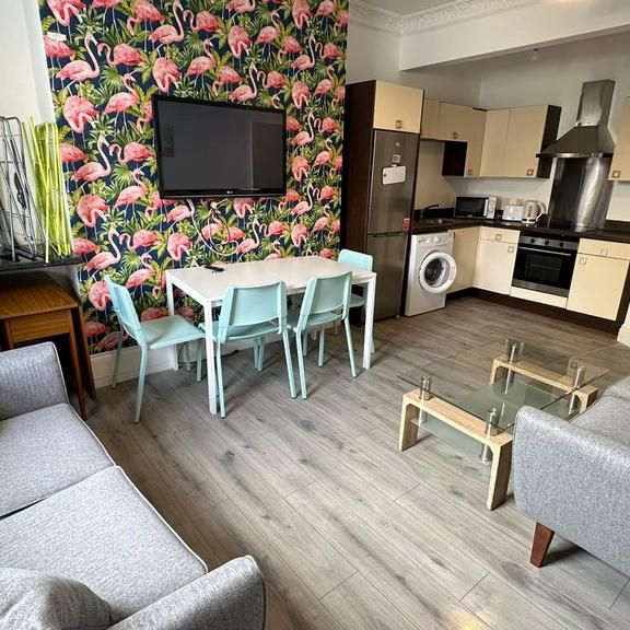 4 bedroom house share to rent - Photo 1