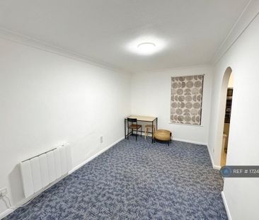 1 bedroom maisonette to rent - Photo 2