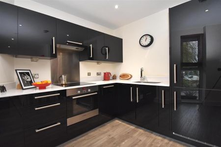 Studio to rent - Photo 3