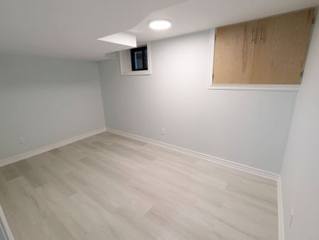 For Lease - 90 Oakvale Avenue Unit# Lower, Toronto, Ontario - Photo 4