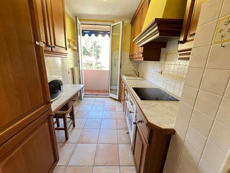 Location Appartement 2 pièces 43m² NICE 06000 - Photo 4