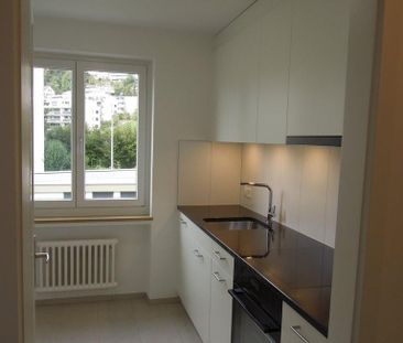 Frisch sanierte Wohnung, ruhig und doch zentral gelegen - Photo 3