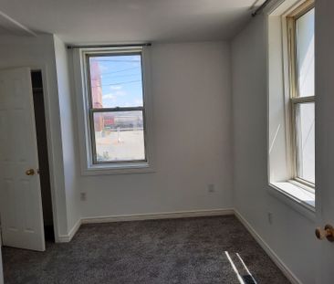 For Lease - 60 Victoria Avenue Unit# 58 lower, Smiths Falls, Ontario - Photo 2