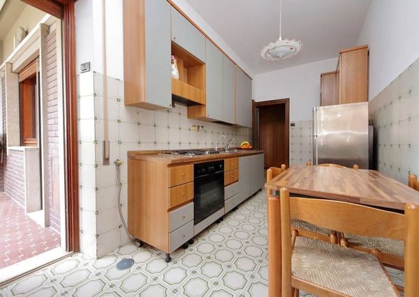 Via Fossato di Vico, Rome, Lazio 00100