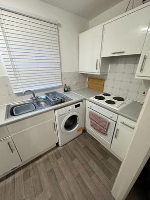 1 bedroom flat to rent - Photo 1
