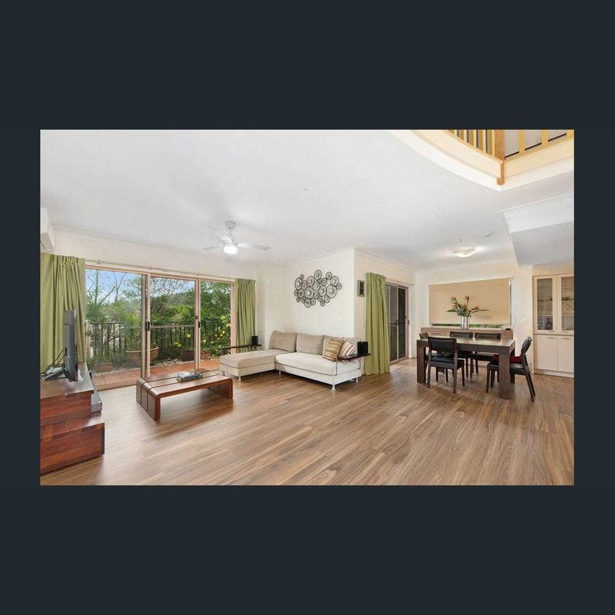 Spacious 4 Bedroom House in a Gated Resort - Photo 1