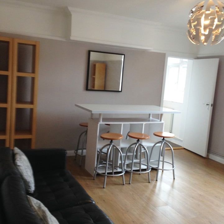 2 Bed Flat, Severus Road, SW11 - Photo 1