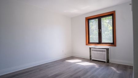 For Lease - 14 Camrose Crescent, Toronto, Ontario - Photo 4