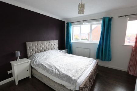 2 bedroom terraced house to rent - Photo 3