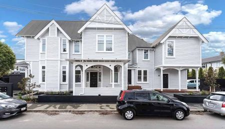 One Bedroom Executive - Partly Furnished - Photo 5