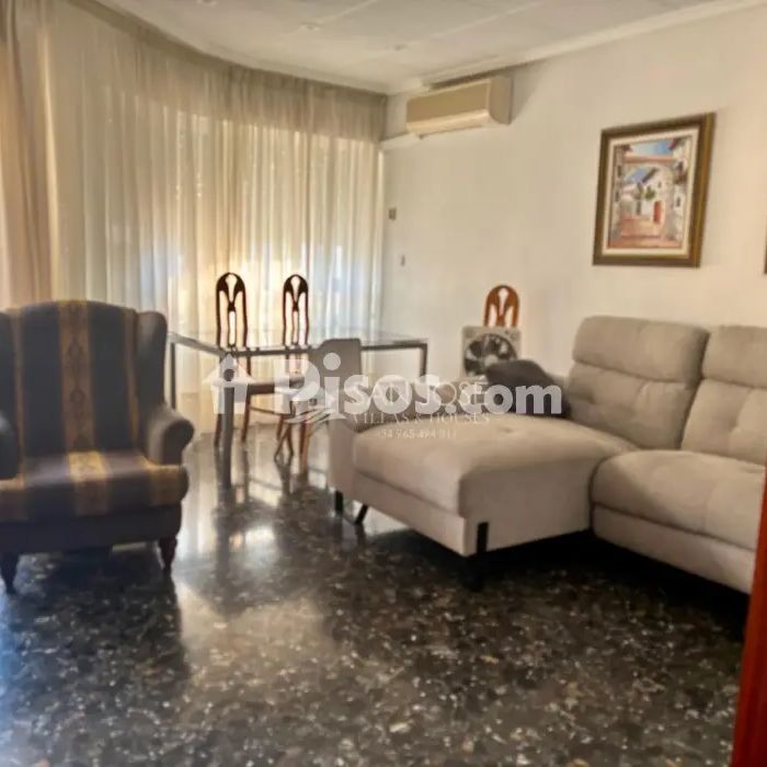 Piso en alquiler en Centro - Photo 1