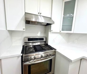 For Lease - 1270 Crossfield Bend, Mississauga, Ontario - Photo 4