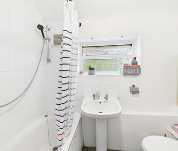 5 bedroom semi-detached house to rent - Photo 5