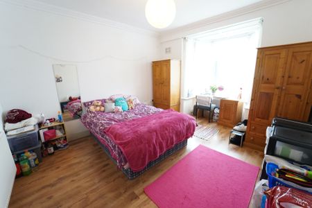 2 Newstead Grove, NG1 4GZ, NOTTINGHAM - Photo 4