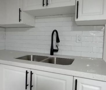 For Lease - 1372 Rebecca Street, Oakville, Ontario - Photo 3