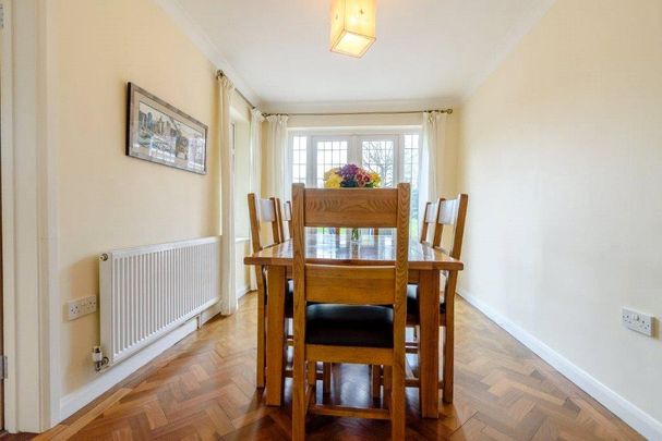 4 bedroom detached house to rent - Photo 1