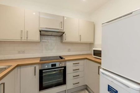 West Montgomery Place, Hillside, Edinburgh, EH7 - Photo 5