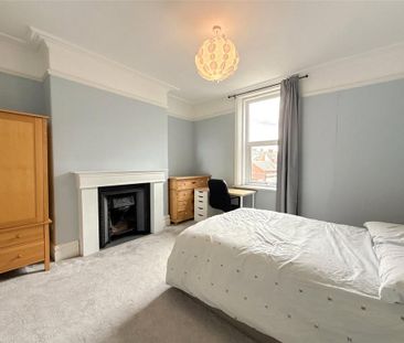 4 bedroom terraced house to rent - Photo 1