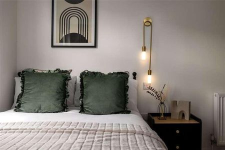 St. Pauls Road, Gloucester, Gloucestershire, GL1 - Photo 5