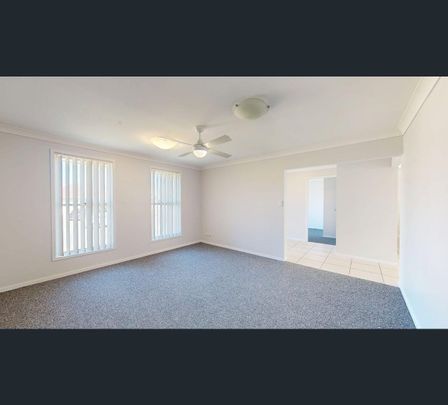 8 Opal Close, Rutherford, NSW 2320 - Photo 1