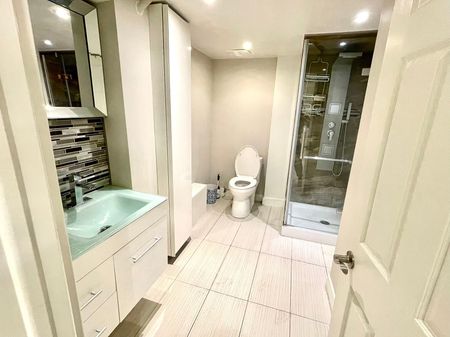 For Lease - 4090 Woodington Drive Unit# Lower, Mississauga, Ontario - Photo 2