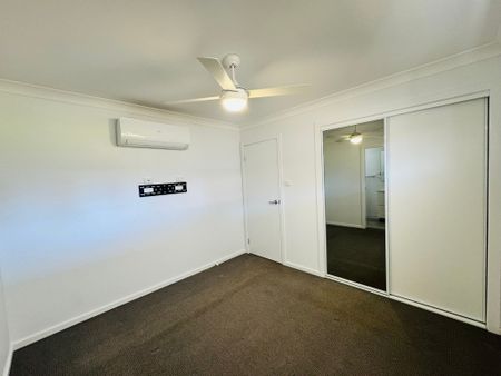 Charming Two Bedroom Home - Bonnells Bay - Photo 2