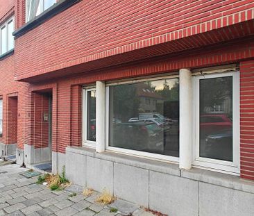 Appartement te huur in Anderlecht voor € 700 met 1 slaapkamer - Photo 5