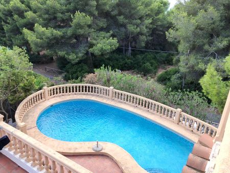 Villa for rent in Javea with 3 bedrooms LONG TERM - Photo 2