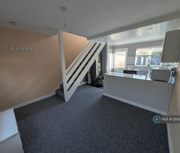 1 bedroom terraced house to rent - Photo 2