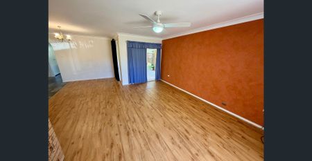 Convenient location - Photo 5