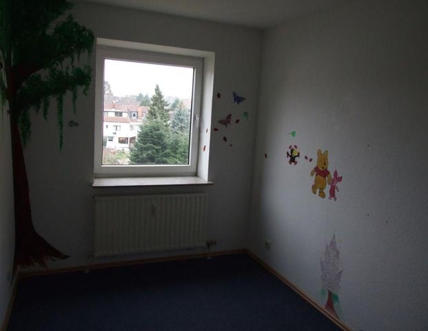 Sonnige, helle 4-Zimmer-Wohnung in ruhiger Lage - Photo 1