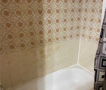 For Lease - 39 Fallway Road Unit# Upper, Brampton, Ontario - Photo 1