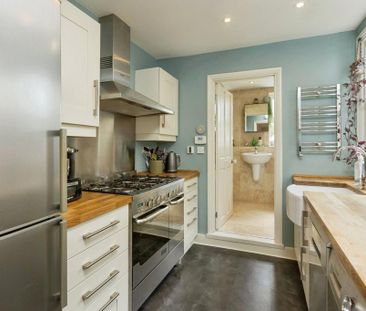 3 bedroom terraced house to rent - Photo 4