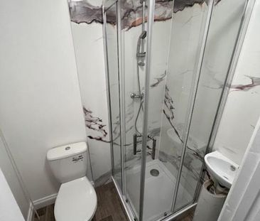 1 bedroom in a house share to rent - Photo 6