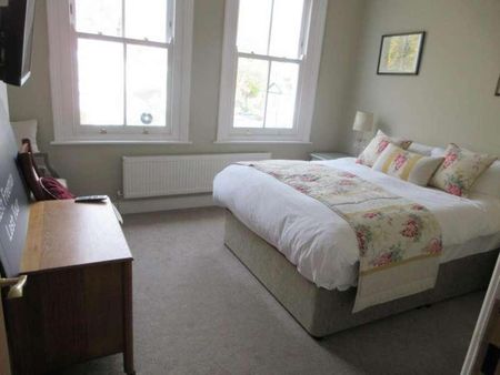 Clifftown Parade, Southend On Sea, SS1 - Photo 5