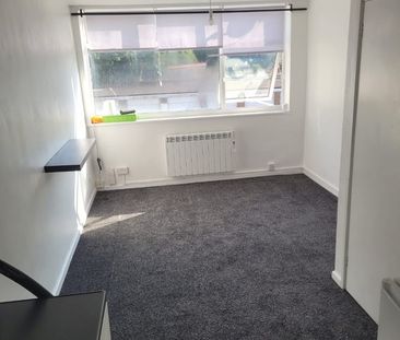 2 Bed Flat, Culworth Court, CV6 - Photo 3