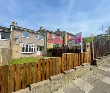 3 bed terraced house to rent in Greystoke Gardens, Gateshead, NE9 - Photo 4