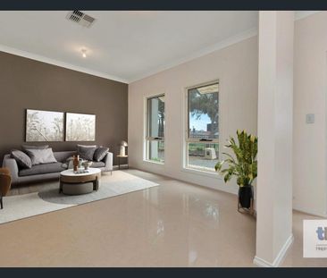 Townhouse overlooking a Scenic Reserve. - Photo 2