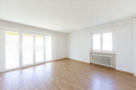 Immediately - your new home in a family neighborhood - Photo 2