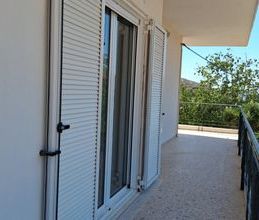 Διαμέρισμα για ενοικίαση - Καλύβια Θορικού, - Photo 4