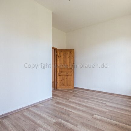 Familienwohnung mit Balkon - 3 Raumwohnung zur Miete in Plauen - Badewanne - Nähe Karl-Marx-Schule - Photo 1